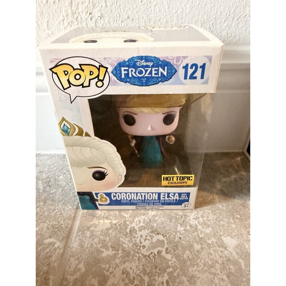 Funko Pop! #121 Coronation Elsa Limited Frozen  Disney HOT TOPIC EXCLUSIVE